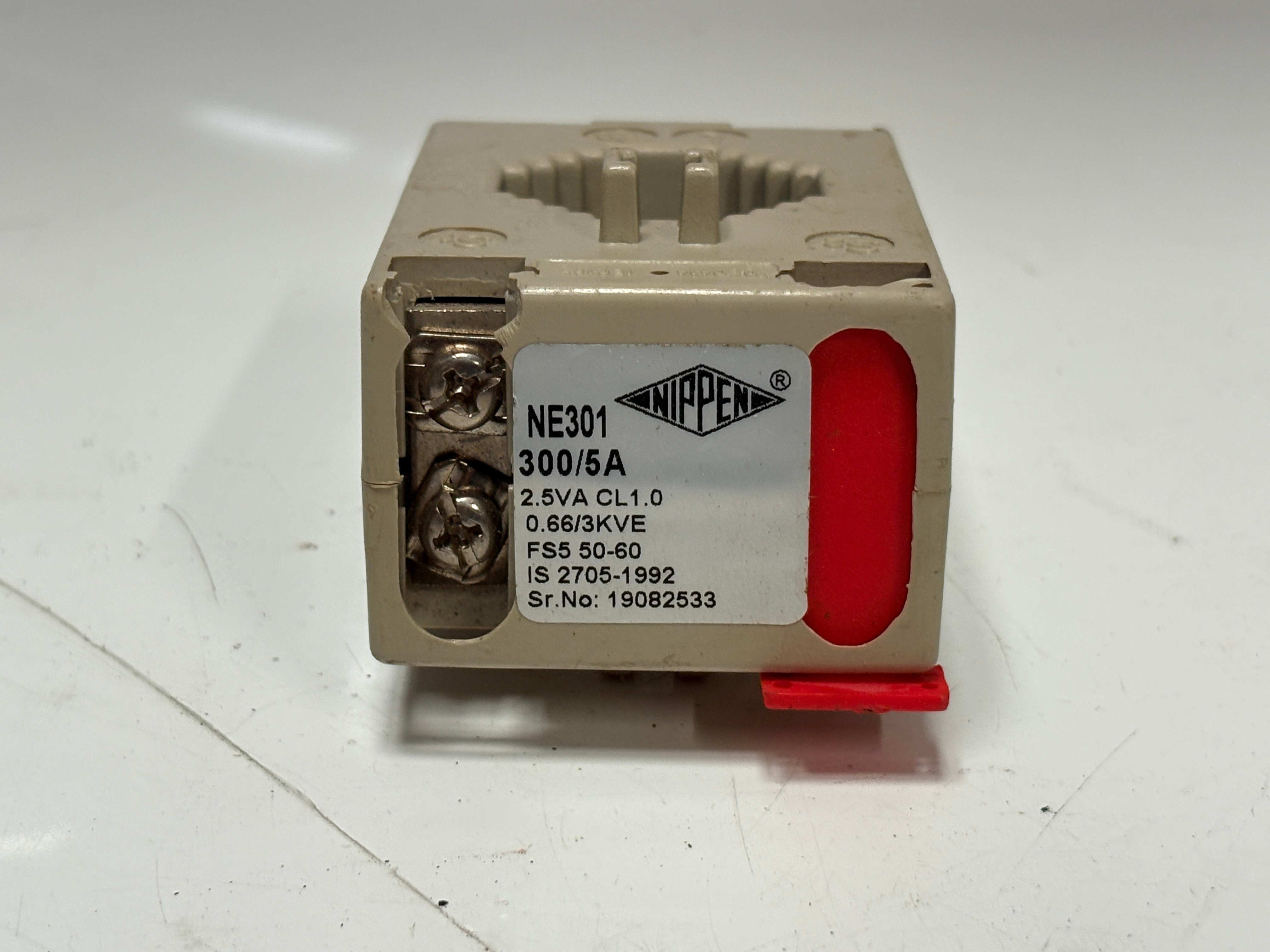 Nippen NE301 Current Transformer 300/5A 2.5VA Class 1.0