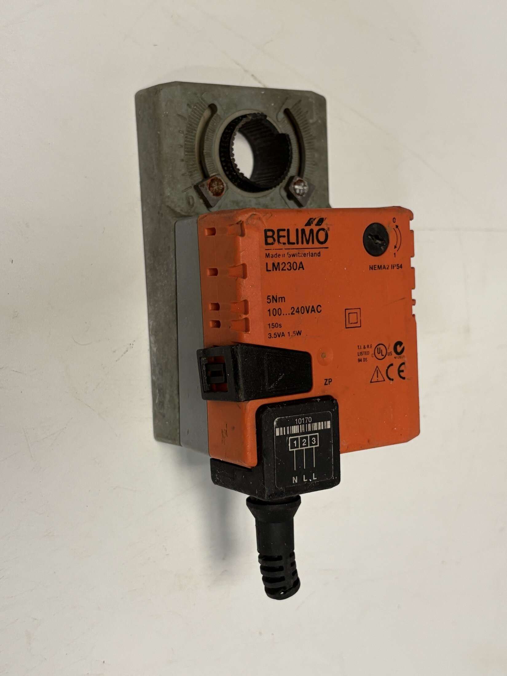 Belimo LM230A 5Nm 100-240VAC Rotary Damper Actuator