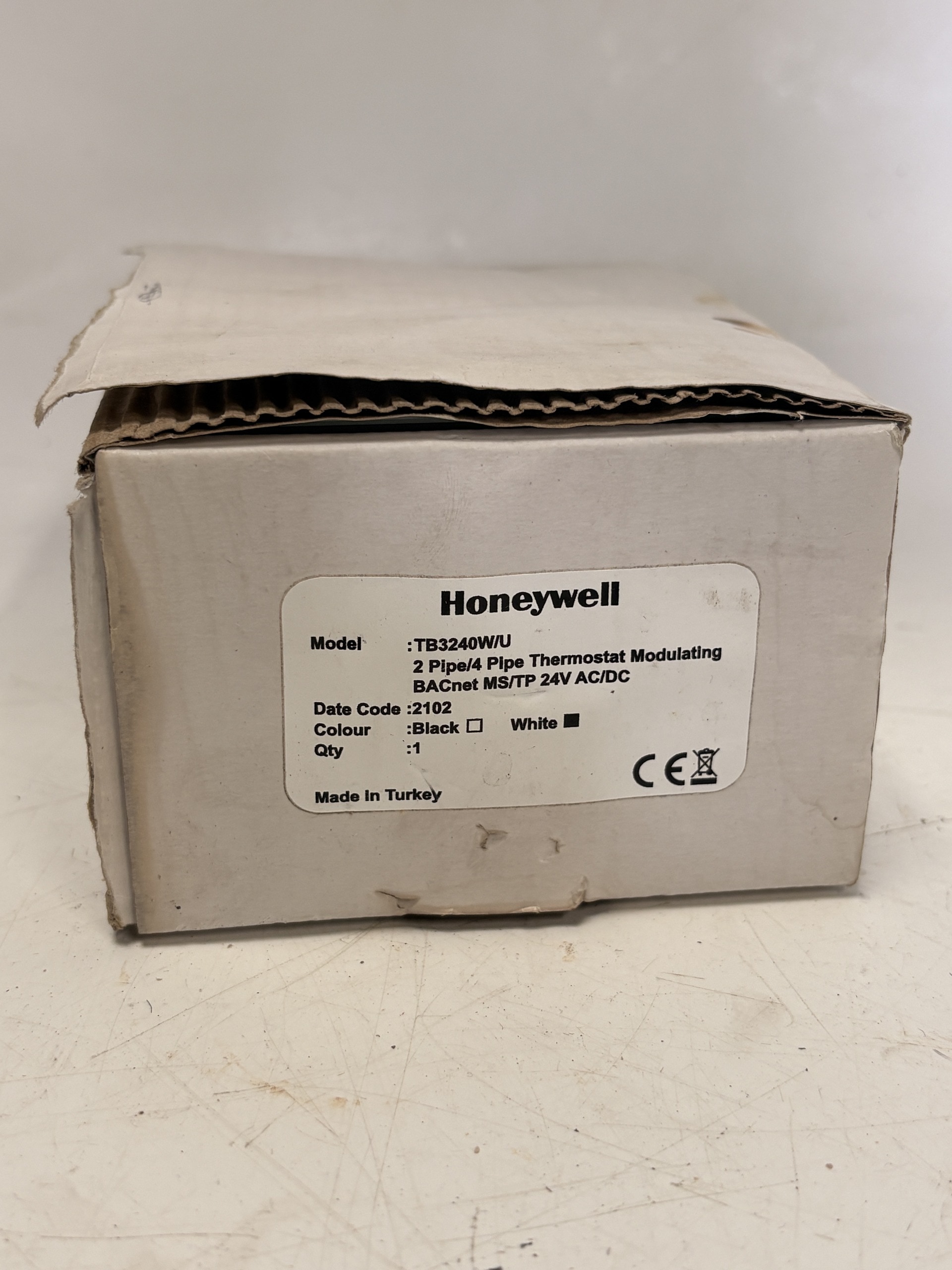 Honeywell TB3240W/U BACnet MS/TP 2-Pipe 4-Pipe Thermostat 24V