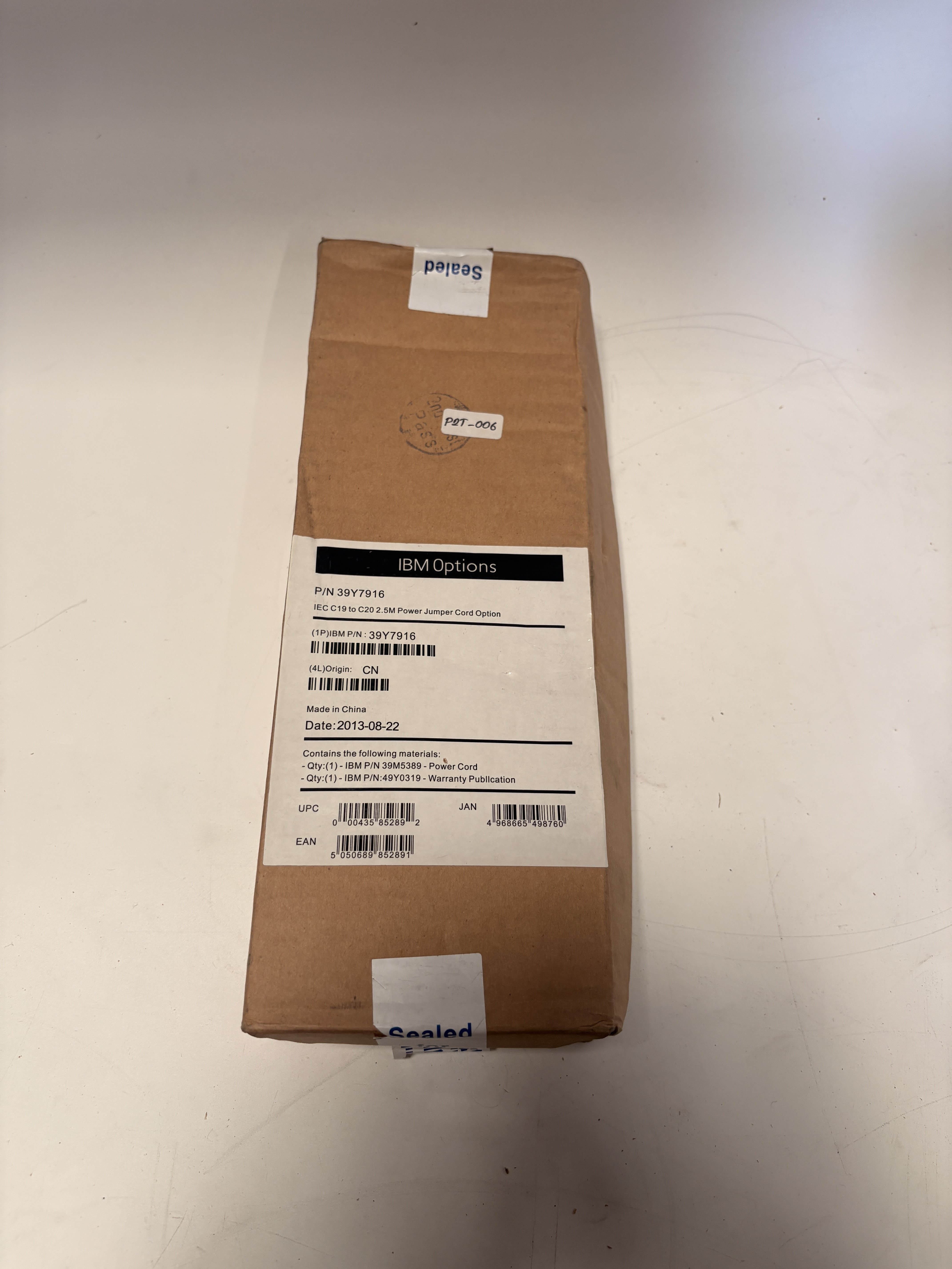 IBM 39Y7916 2.5m IEC C19 to C20 16A Power Jumper Cord Sealed