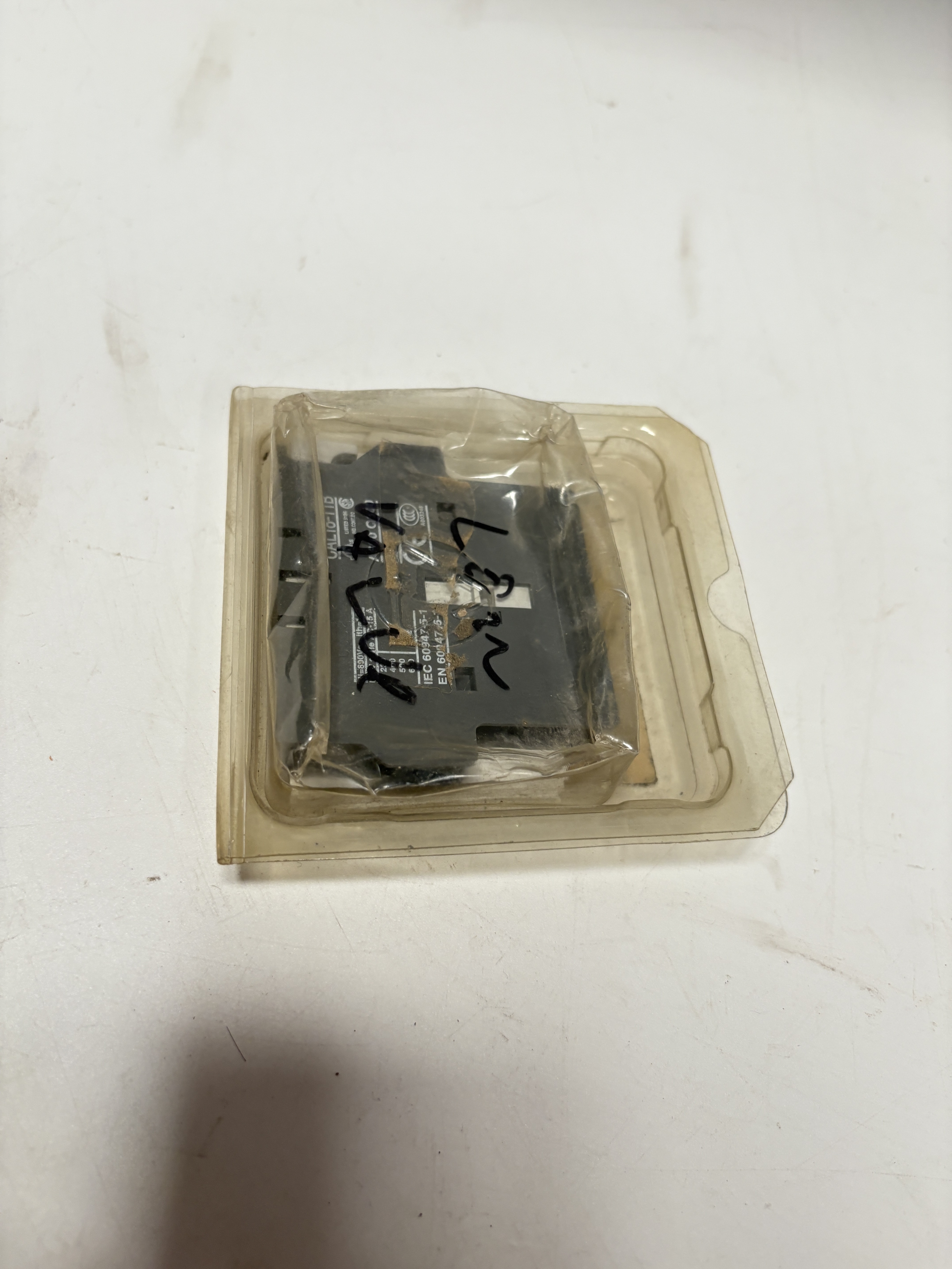 ABB CAL18-11B Auxiliary Contact Block 1NO 1NC 690V 16A