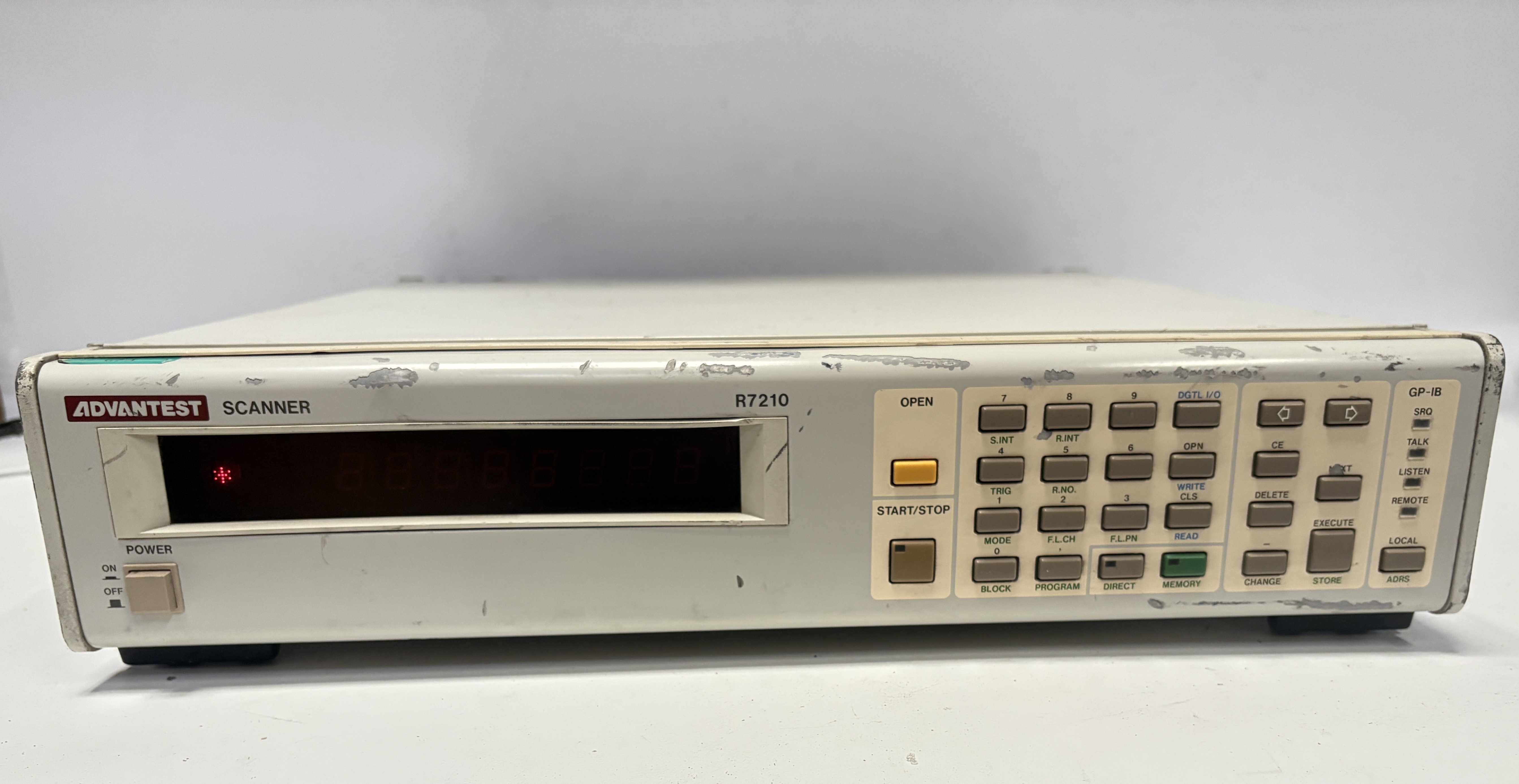 Advantest R7210 Scanner Mainframe with 2 Multiplexer Modules