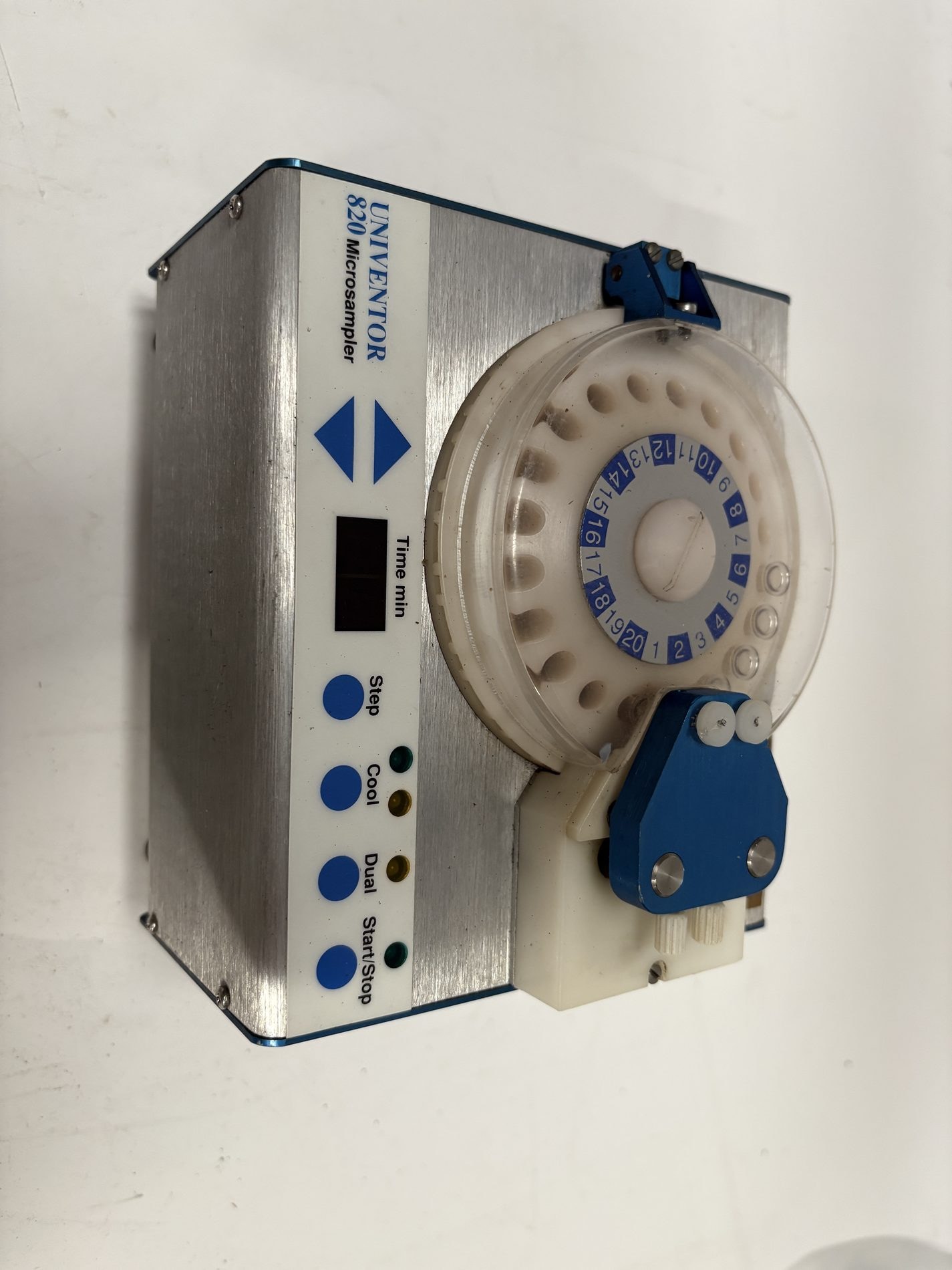 Univentor 820 Refrigerated Microsampler Fraction Collector 20-Vial