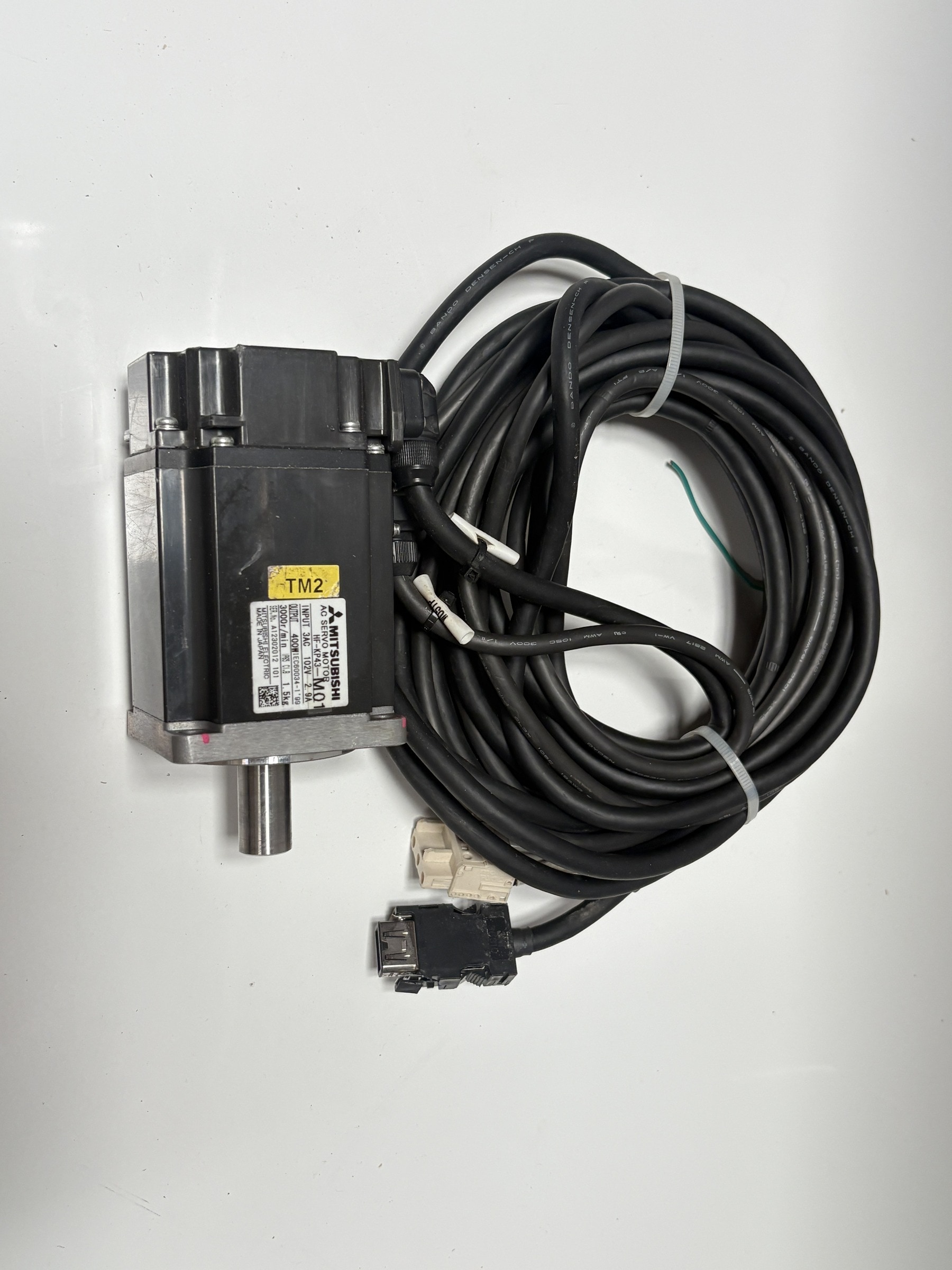 Mitsubishi HF-KP43 M01 400W AC Servo Motor with Cables