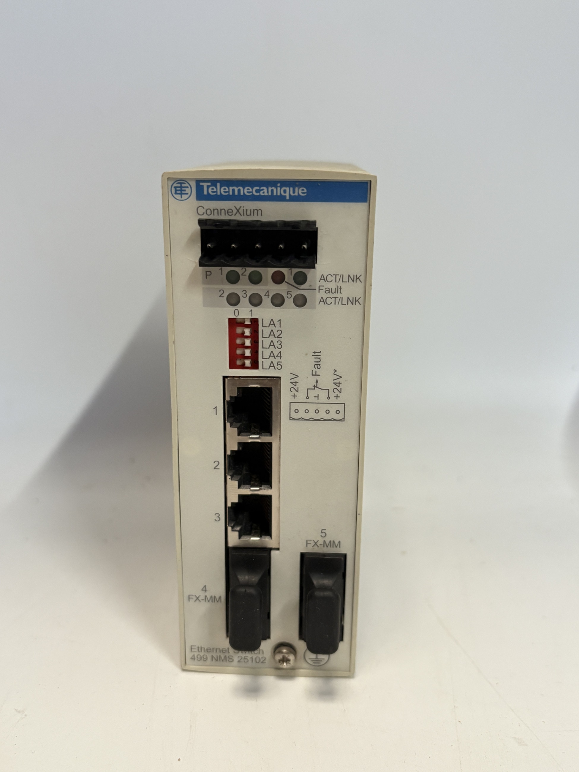 Schneider ConneXium 499NMS25102 Ethernet Switch 3TX/2FX