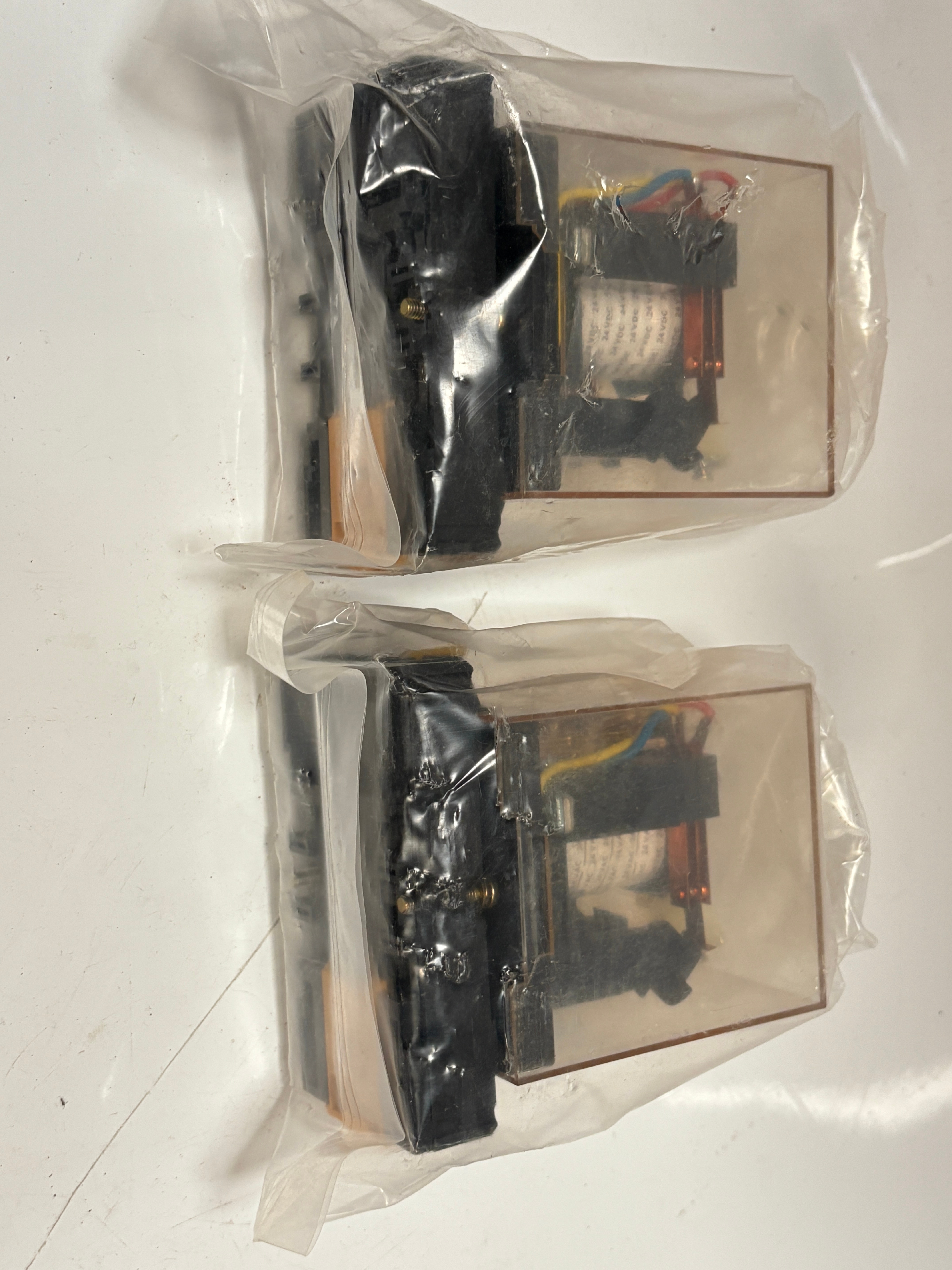 Omron G4Q-212S Ratchet Relay 24VDC 5A 8-Pin