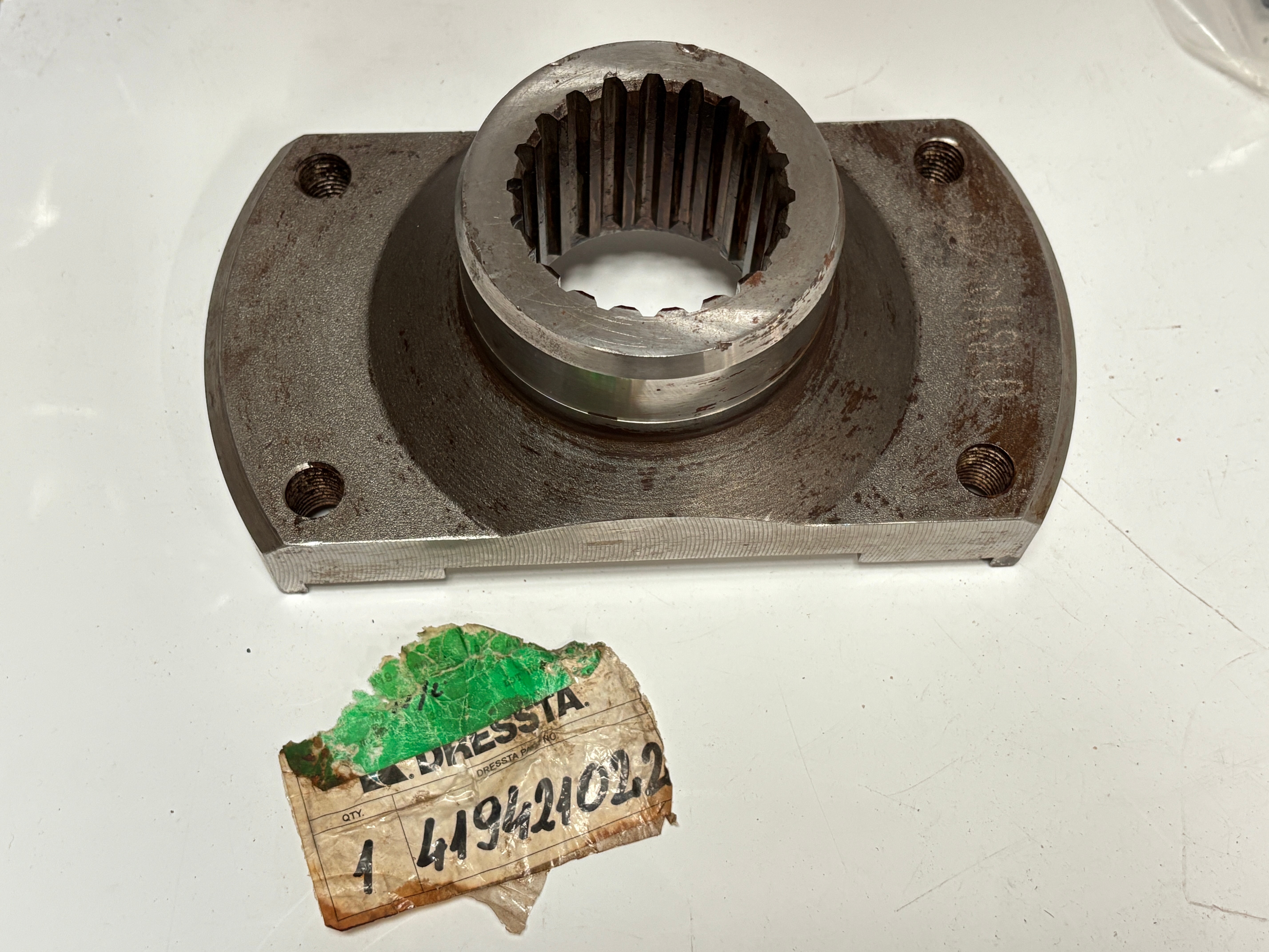 Dressta 419421022 Splined Hub Flange Component