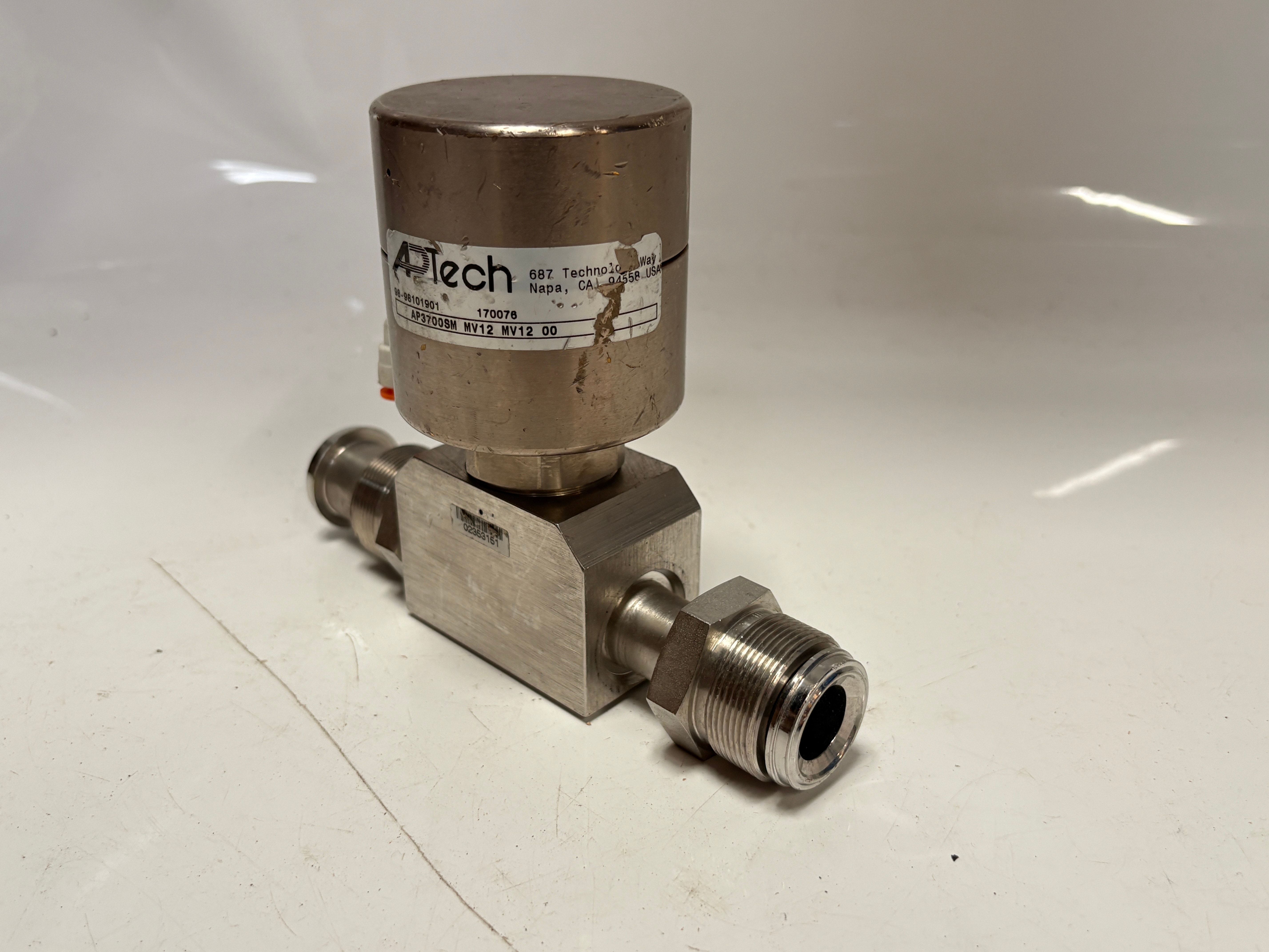 APTech AP3700SM MV12 MV12 00 UHP Diaphragm Valve