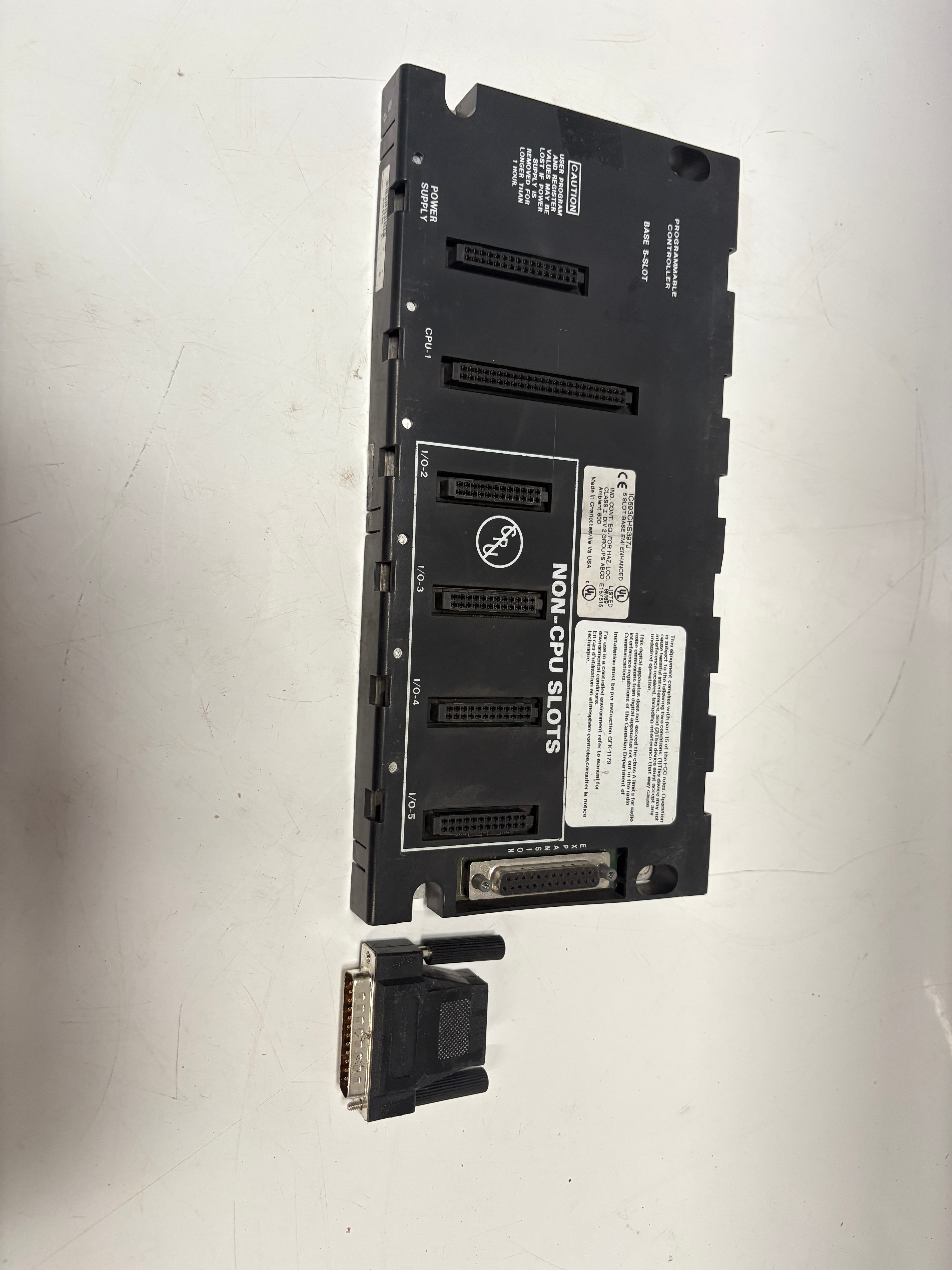 GE Fanuc IC693CHS397L Series 90-30 5-Slot Baseplate